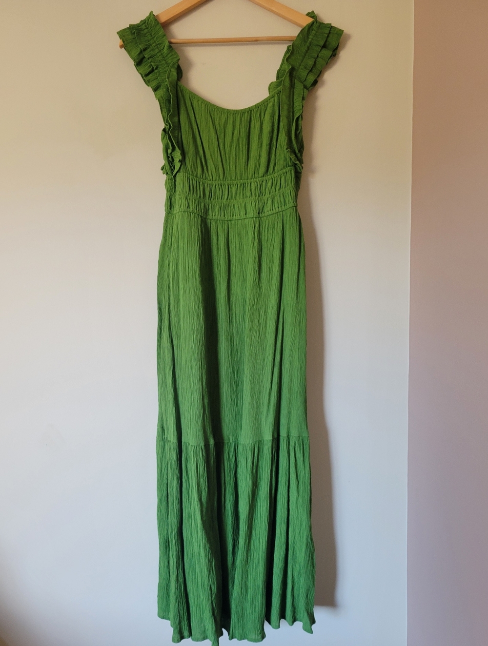 Abercrombie & Fitch AF Green Crinkle Tiered Ruffle Strap Sleeveless Maxi Dress M